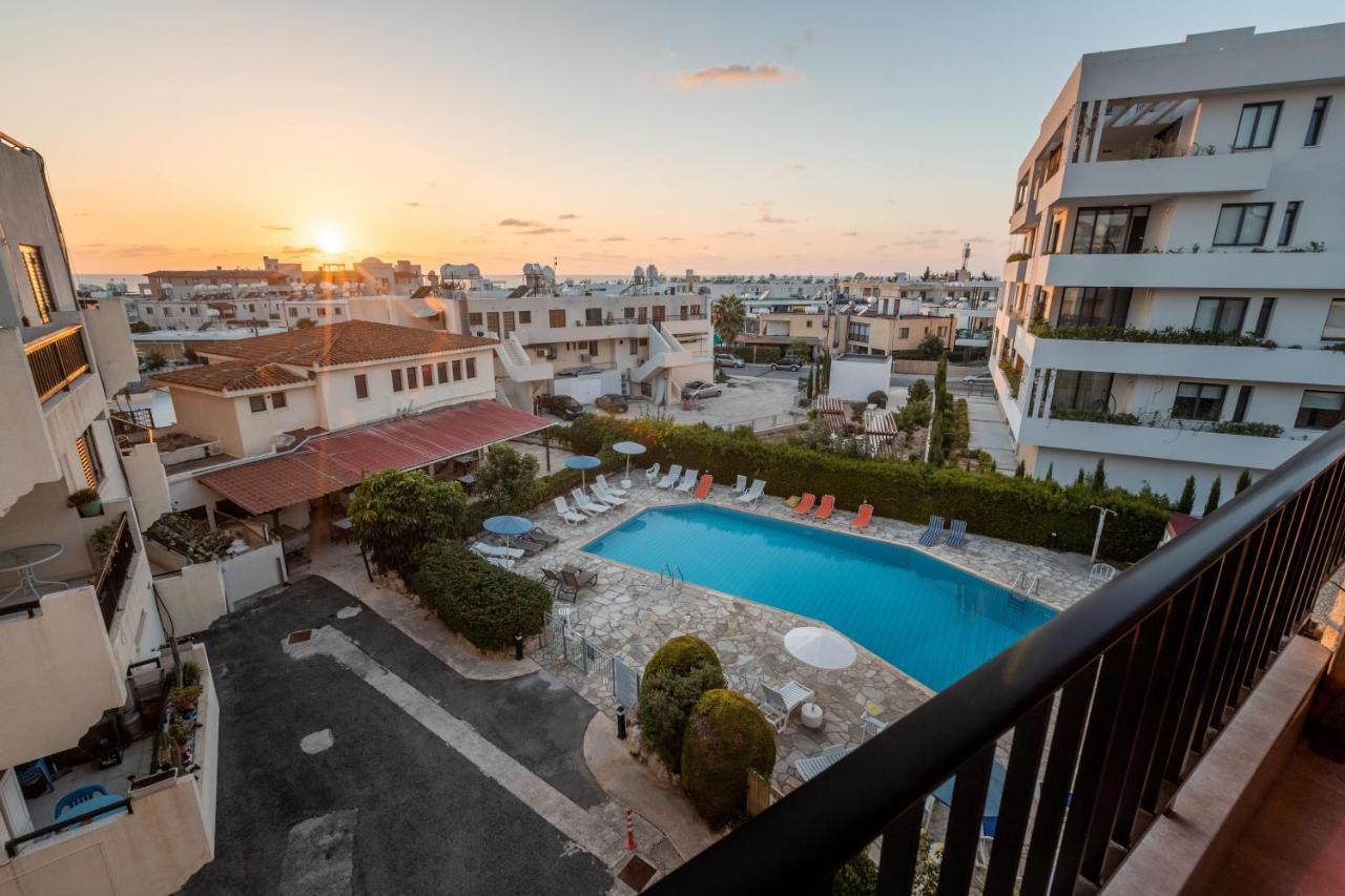 Alexis Apartments - Lovely 2-Bedroom With Swimming Pool Paphos Esterno foto